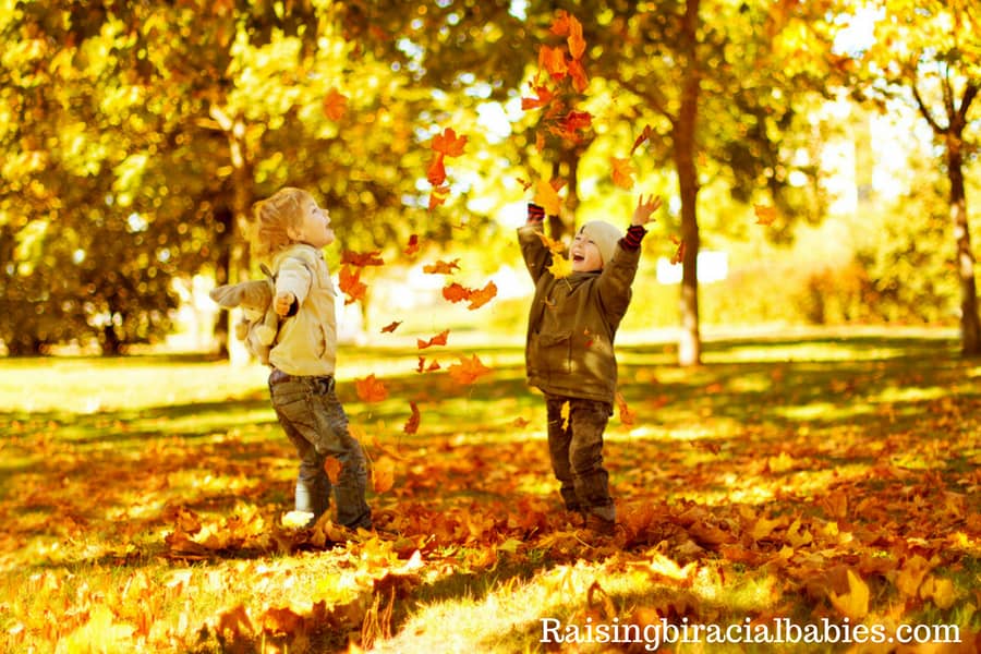 Looking for fun fall activities for kids? This list has great ideas that you and your kids will love doing year after year! | fall activities for kids | autumn activities for kids | parenting | raising kids | activities for toddlers |