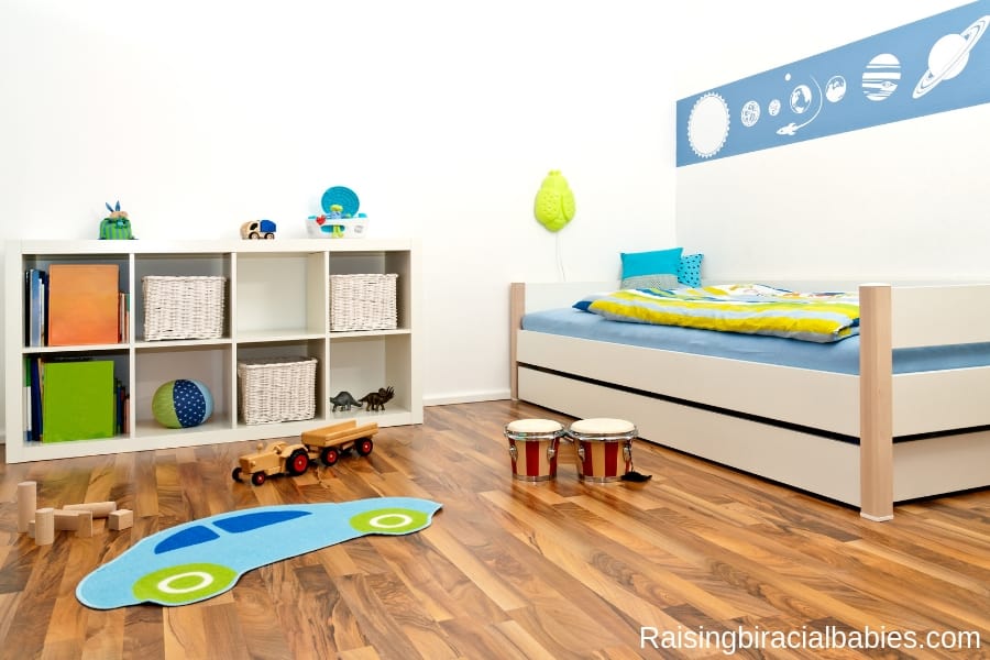 Get rid of the clutter in your home with these 9 decluttering tips for busy moms to restore peace and happiness in your home!